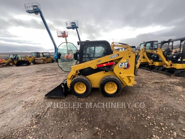 2024 Cat 236D3 C3H2