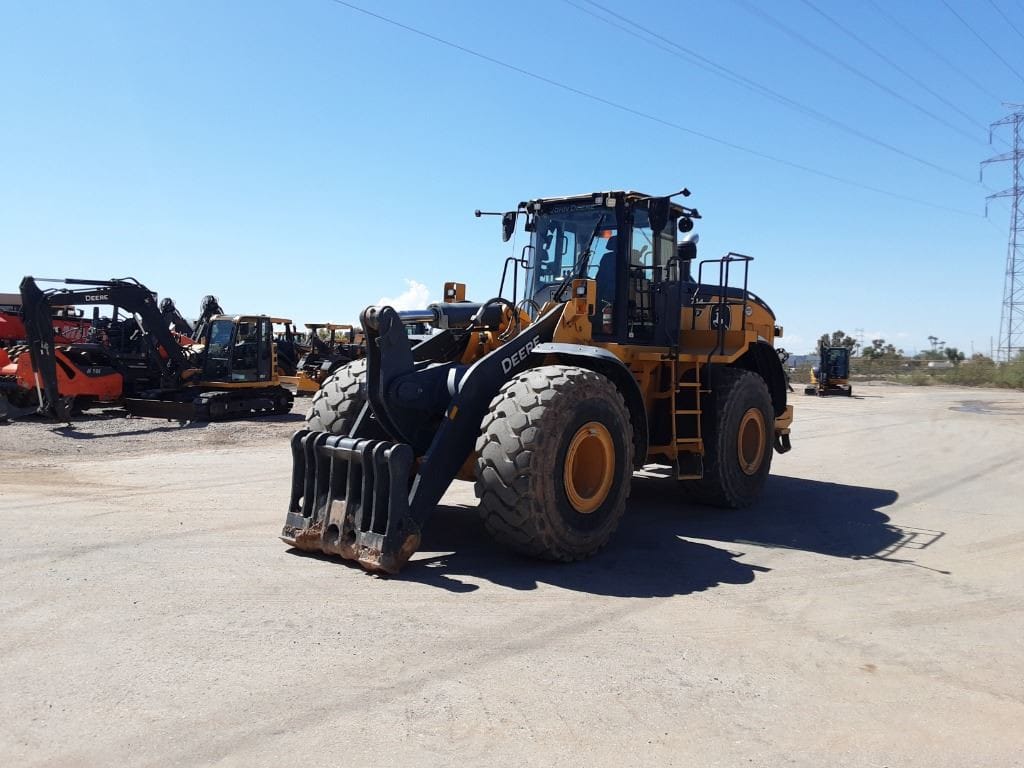 2023 John Deere 744P 4WD Production Class Wheel Loader