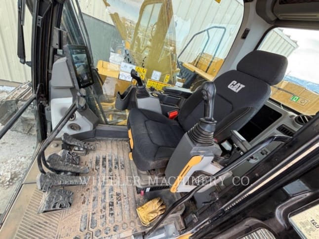 2022 Cat 330
