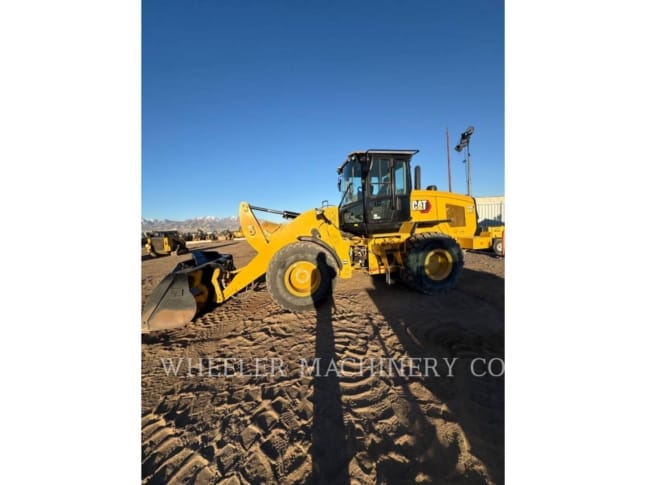 2022 Cat 926M HL QC