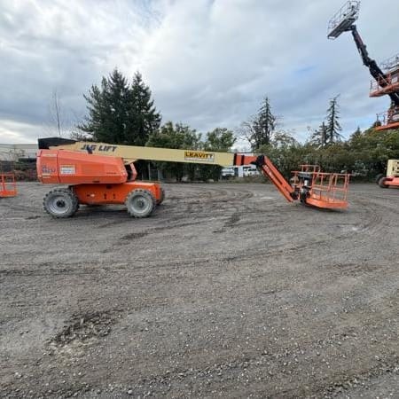 2016 JLG 660SJ