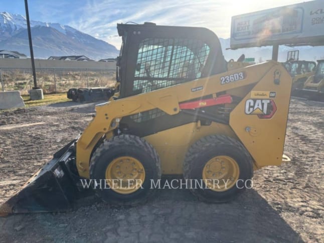 2025 Cat 236D3 C3H2