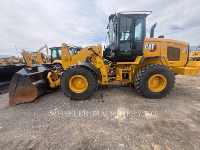 2023 Cat 938M QC 3V