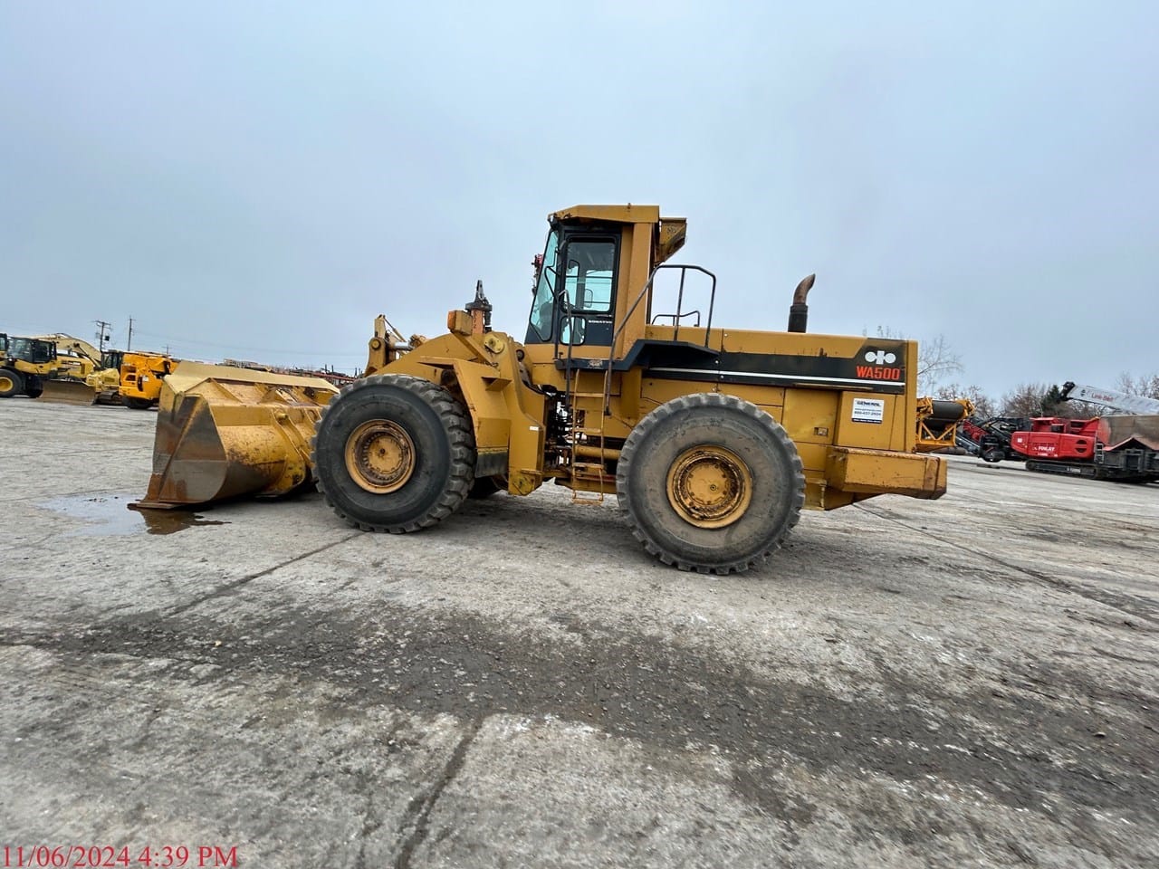 1987 Komatsu WA500-1 Loader