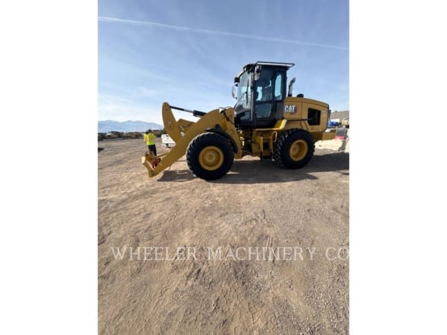 2025 Cat 926 HL QC
