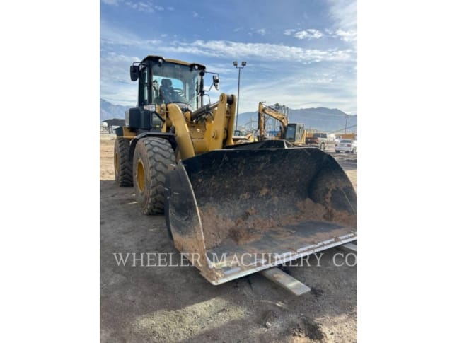 2024 Cat 938 QC