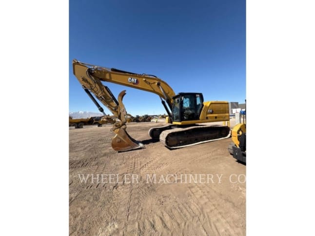 2023 Cat 330 TH