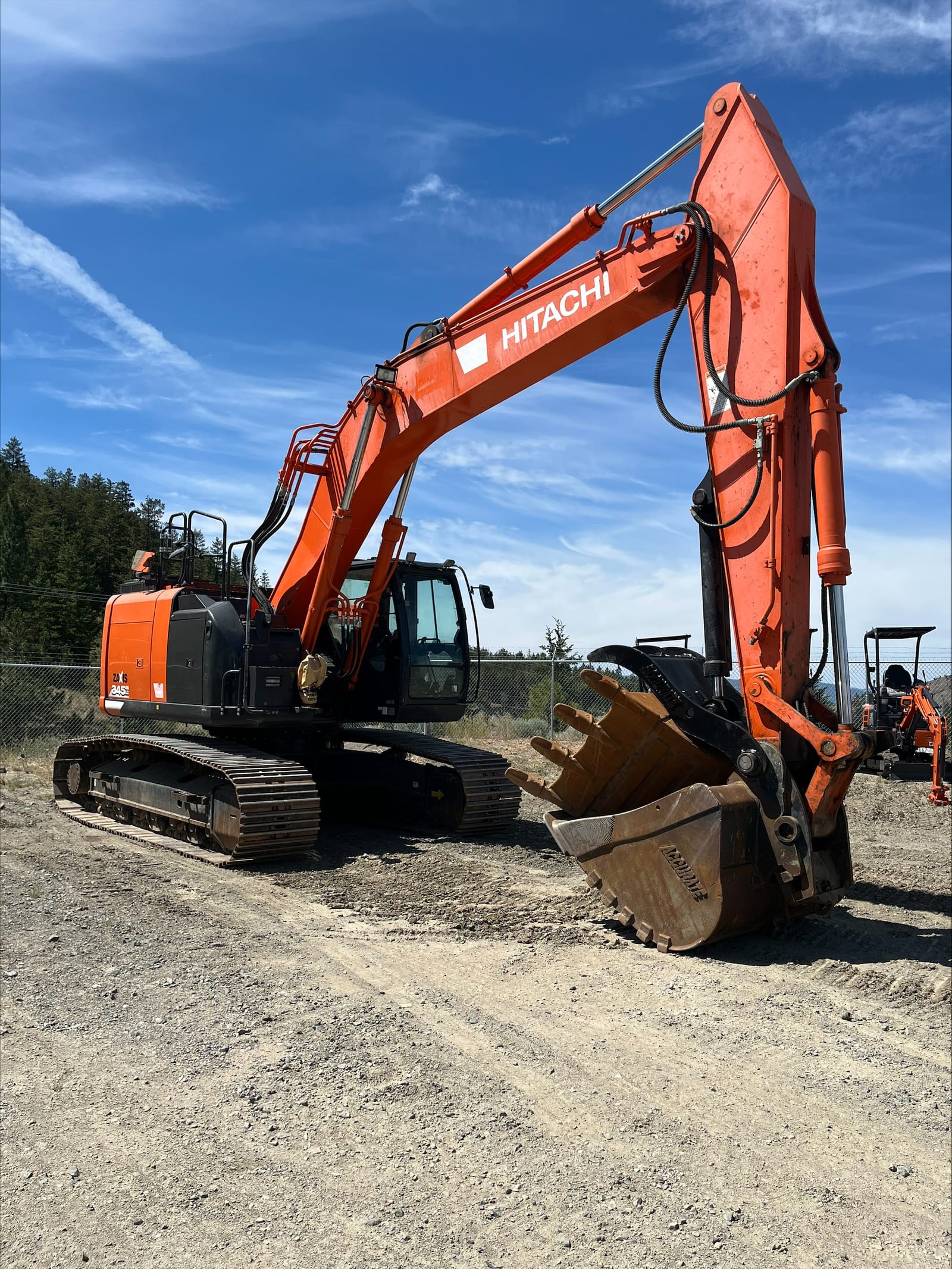 Hitachi | LANDCROS ZX345USLC-6