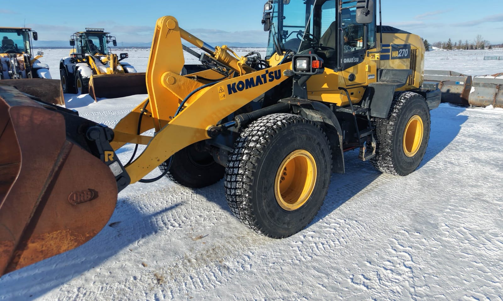KOMATSU WA270-8