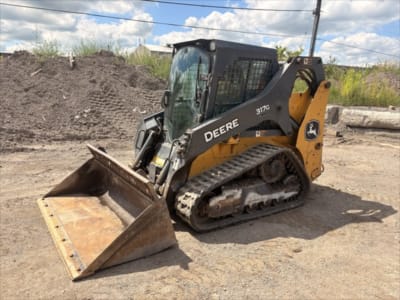 2021 John Deere 317G