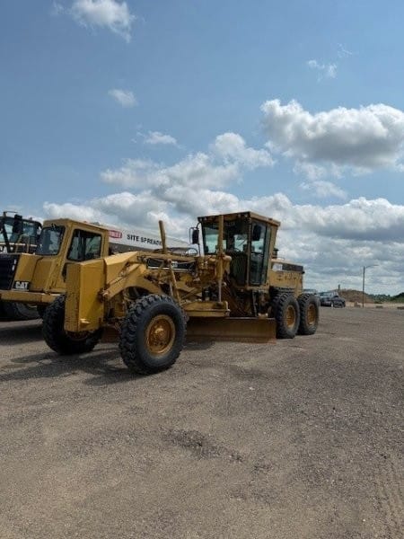 2005 CAT 												143H