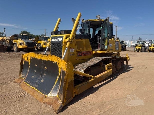 2022 KOMATSU D65EX-18