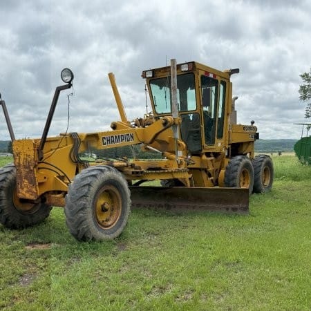 1984 Champion 												730A