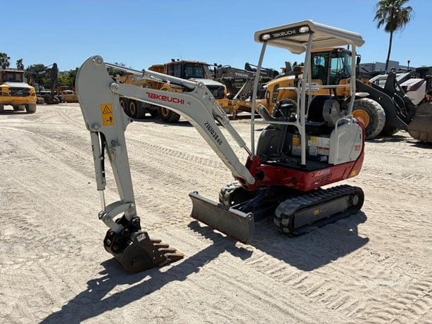 2025 TAKEUCHI TB216