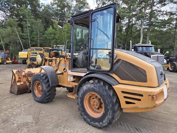 2008 CASE 321E-3