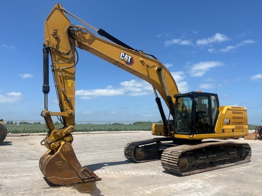 2022 CAT 330