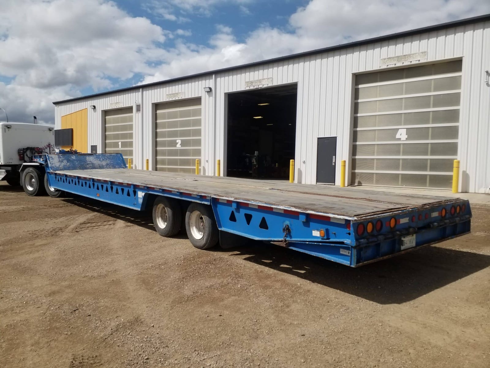 2003 Trail King 												TK70HT