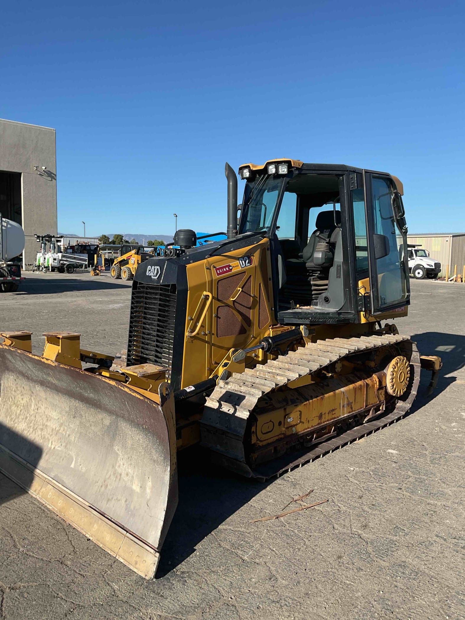 2022 Cat D2-12