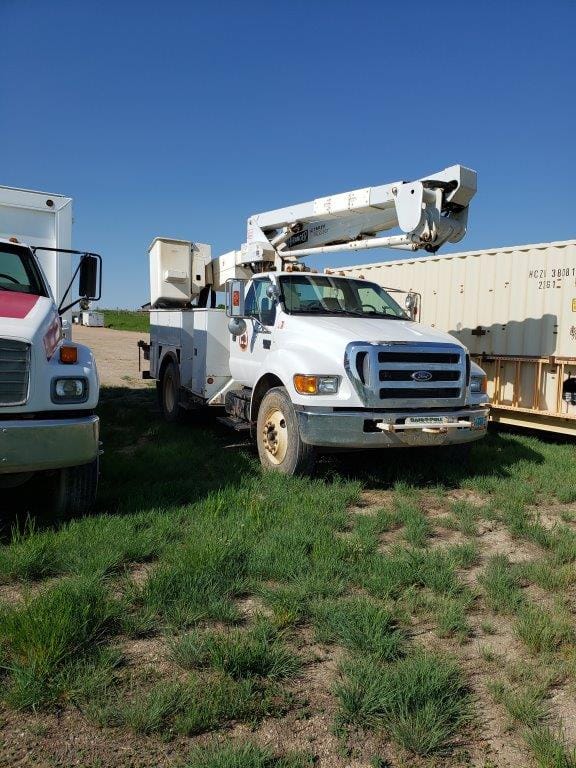 2005 Ford F750 XLT