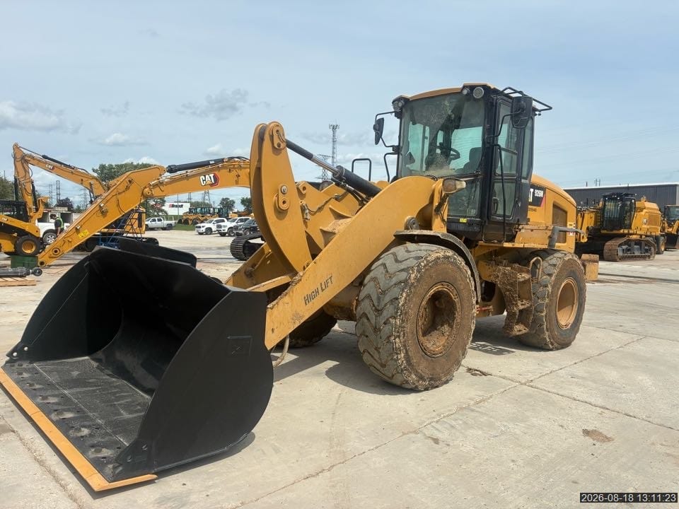 2019 CATERPILLAR 926M
