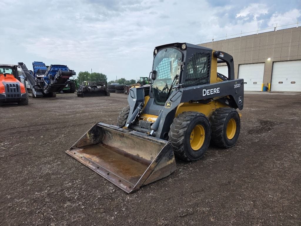 2010 John Deere 332D Skid Steer