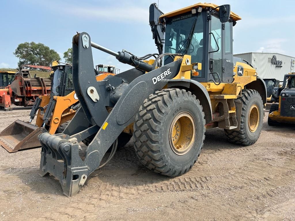 2023 John Deere 544P 4WD Wheel Loader