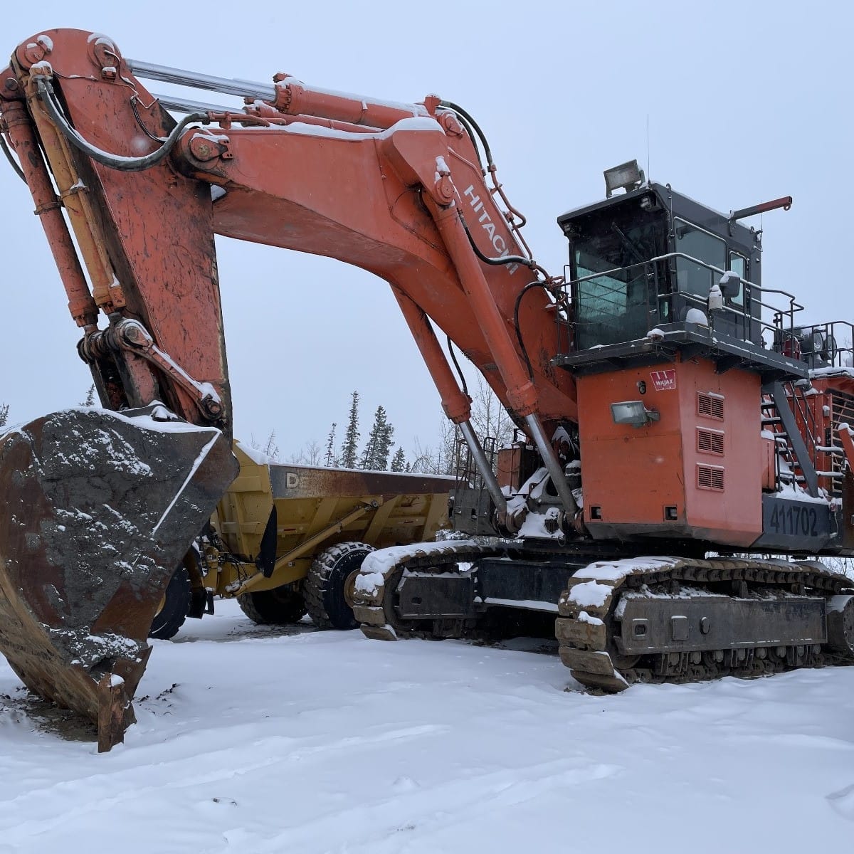 2011 HITACHI 												EX1900-6