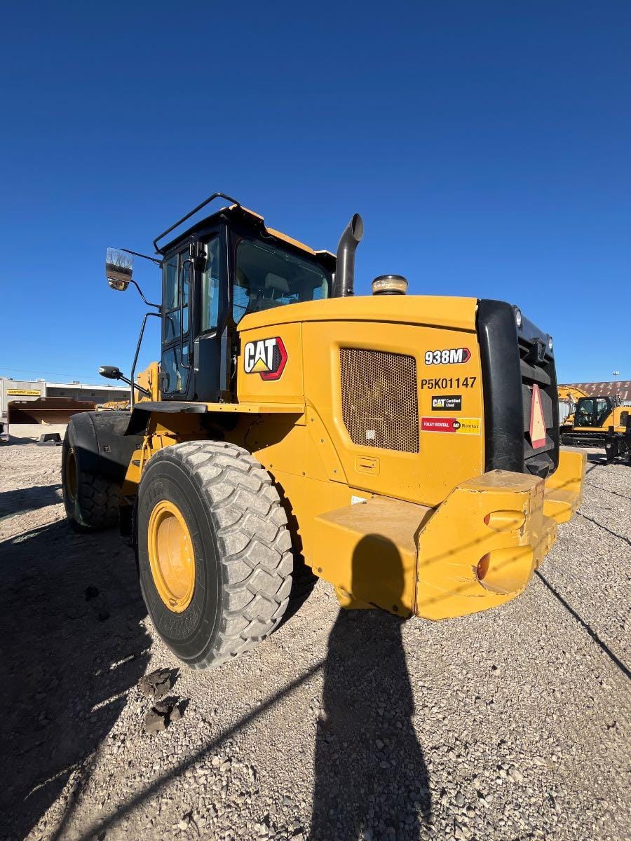 2020 Cat 938M