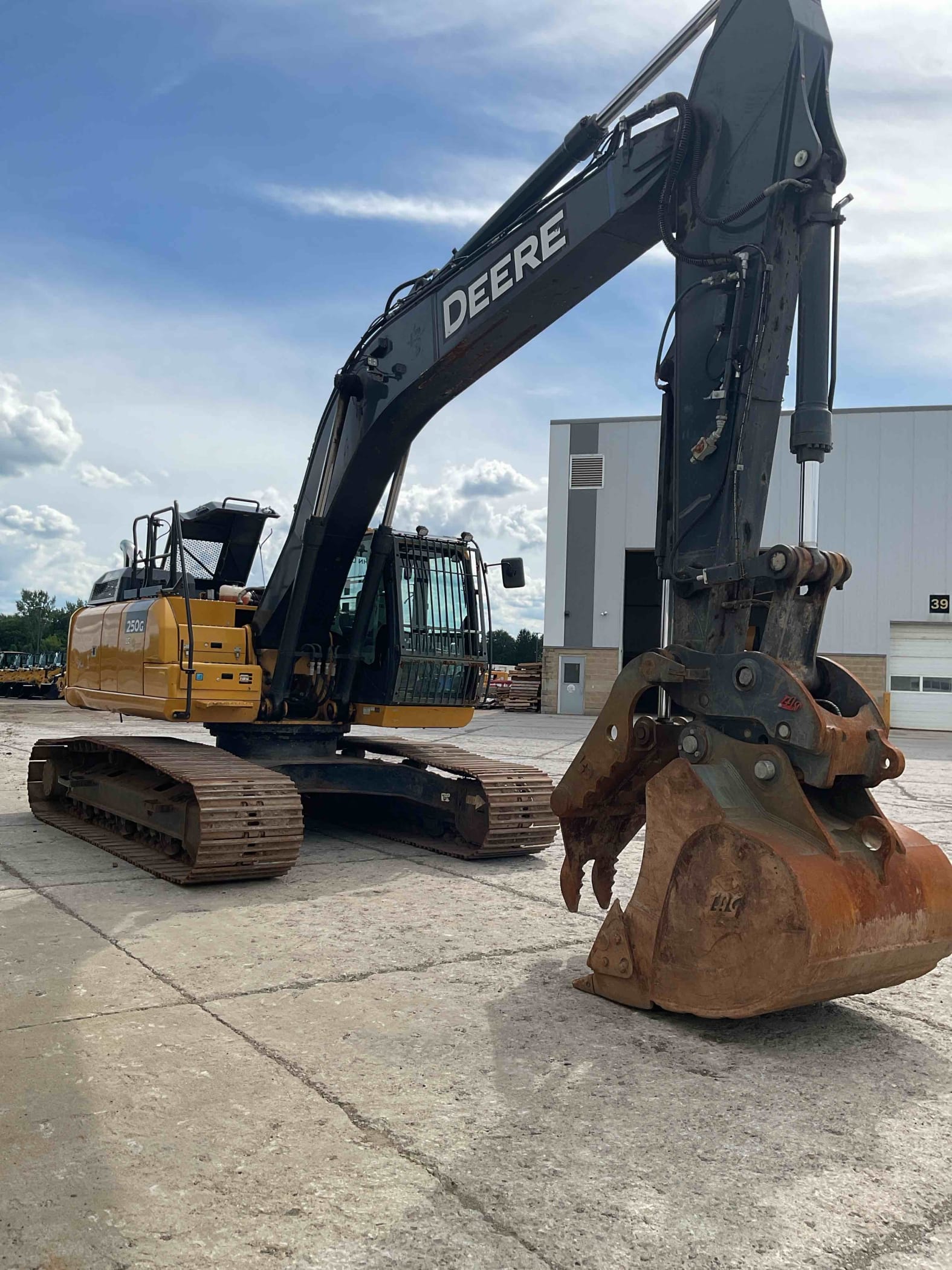 2020 JOHN DEERE 250G