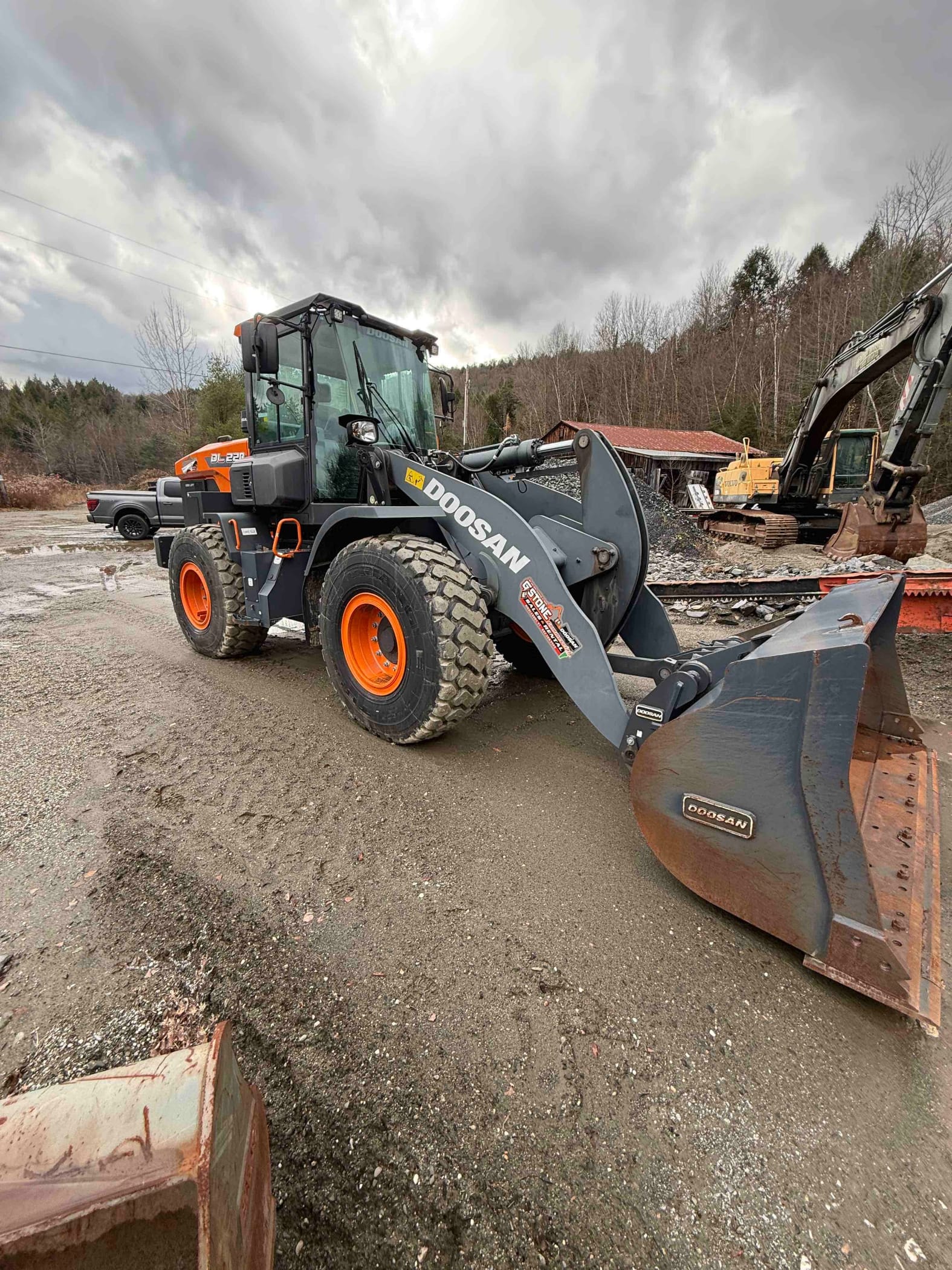 2022 DOOSAN INFRACORE AMERICA CORP. DL220-7
