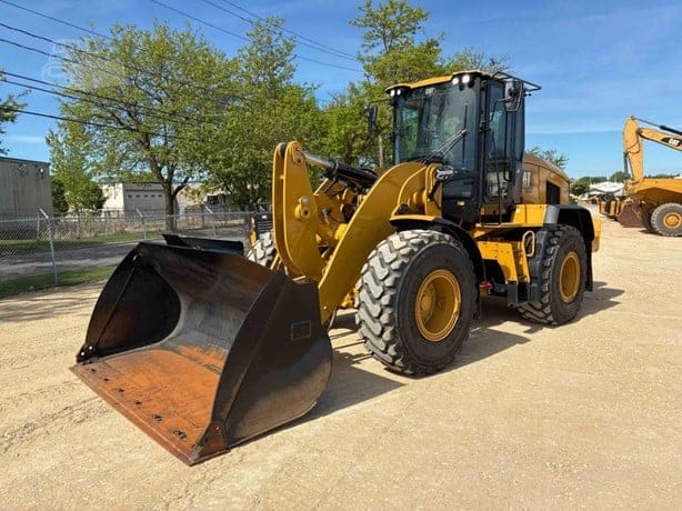2025 CATERPILLAR 938