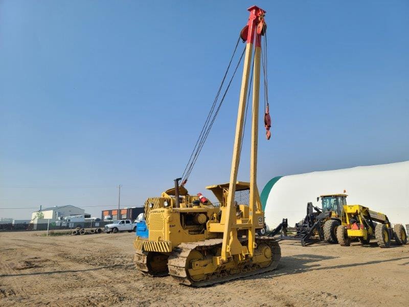 1981 CAT 												571G