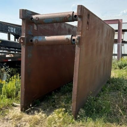 2007 GME Trench Box 4M820