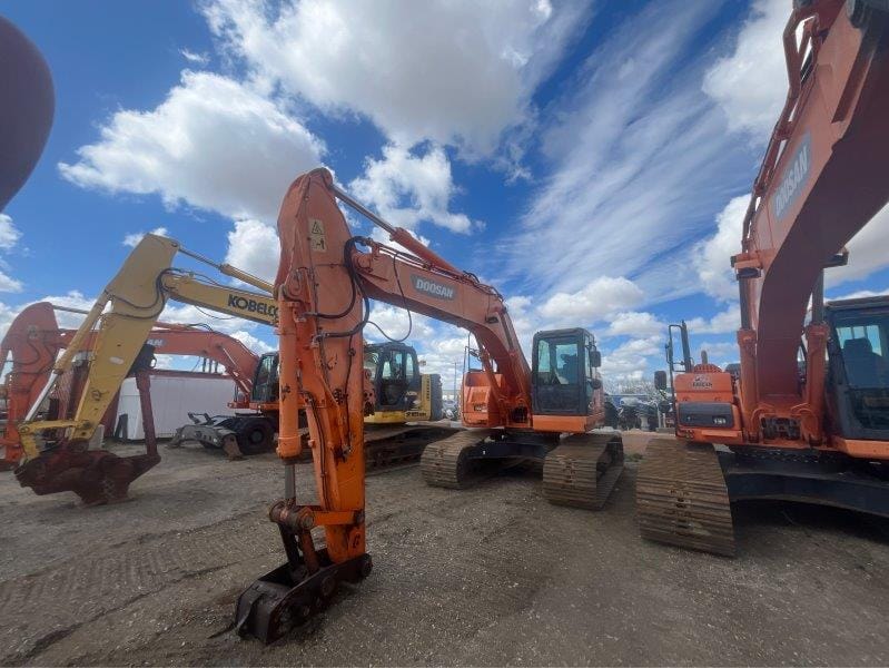 2013 Doosan DX235LCR