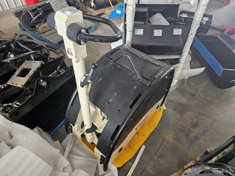 2020 Conquest 												CA5570