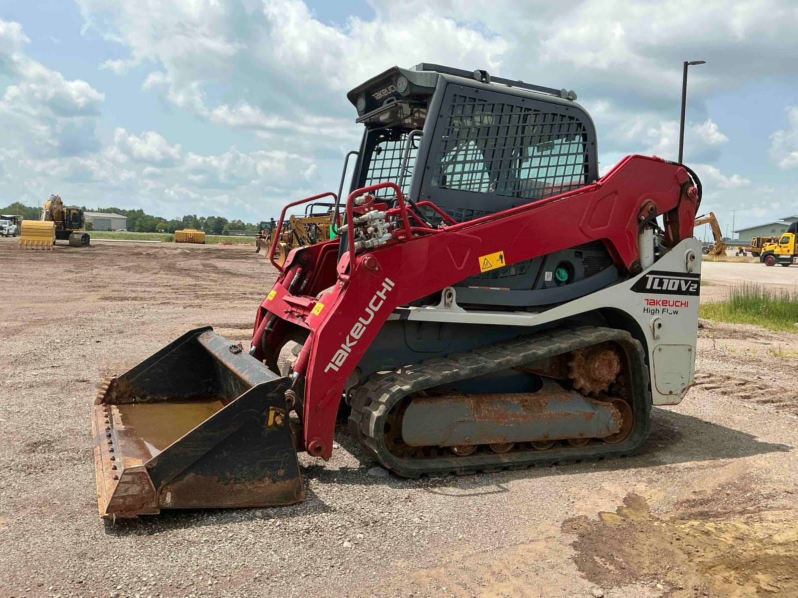 2020 Takeuchi Mfg. Co. Ltd. TL10V-2