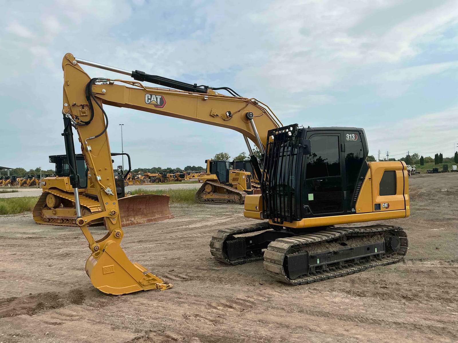 2022 Cat 313