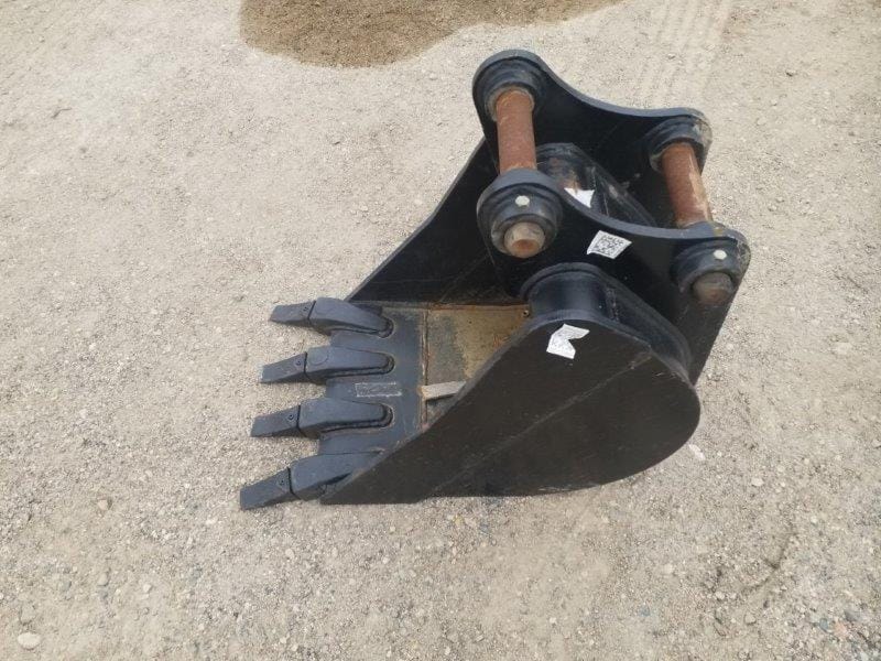 New USA Attachments 25" Unused Tooth Bucket, Fits CAT 305