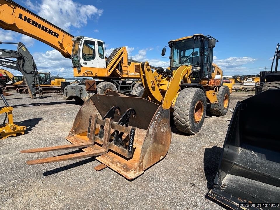 2015 CATERPILLAR 938K