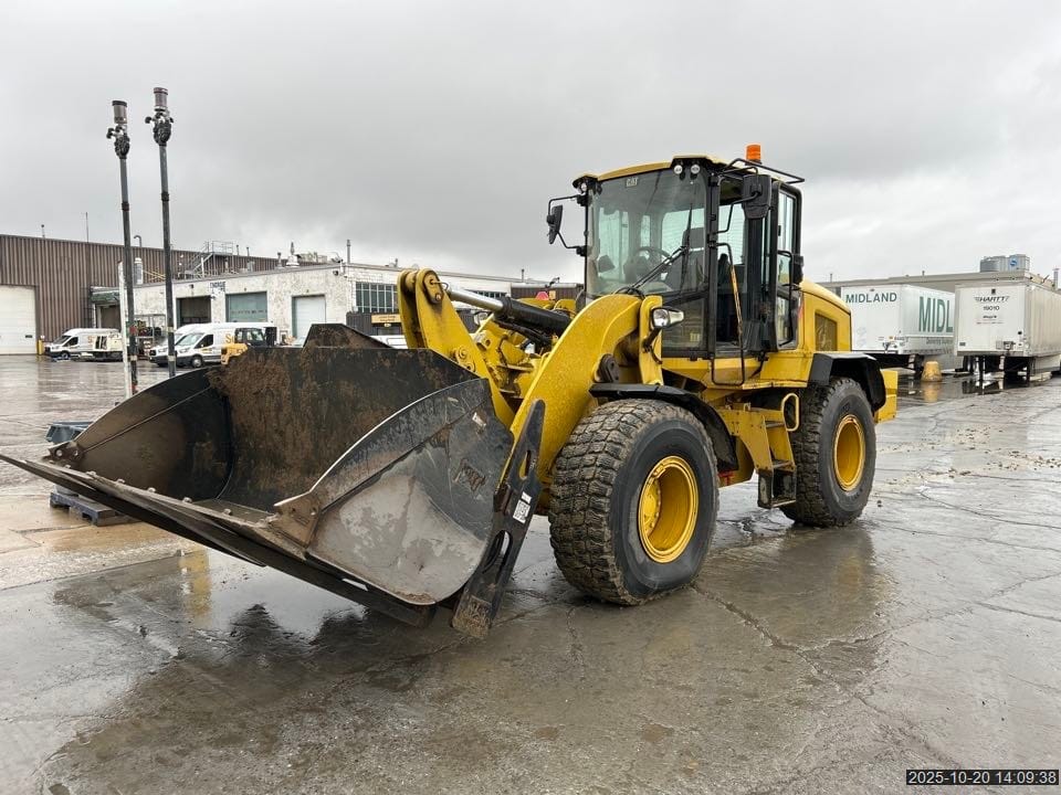 2015 CATERPILLAR 938M