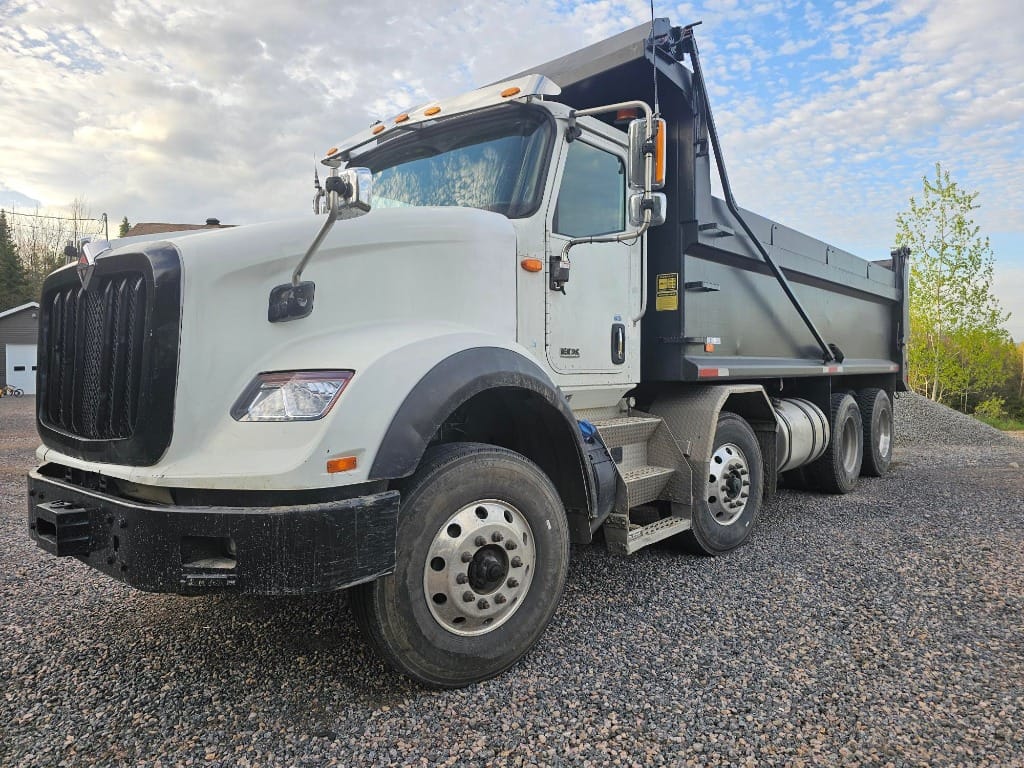 International HX620 2018