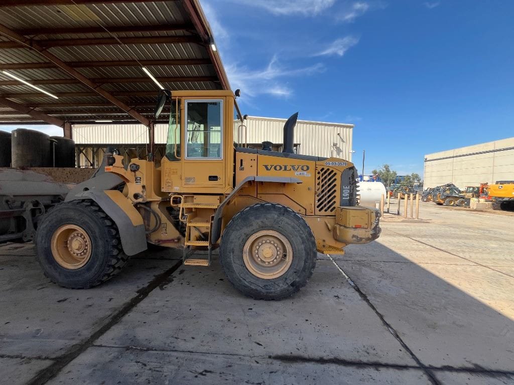 2005 Volvo L90E 4WD Wheel Loader