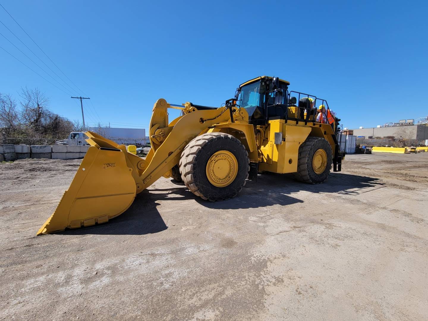 2020 CAT 988KXE