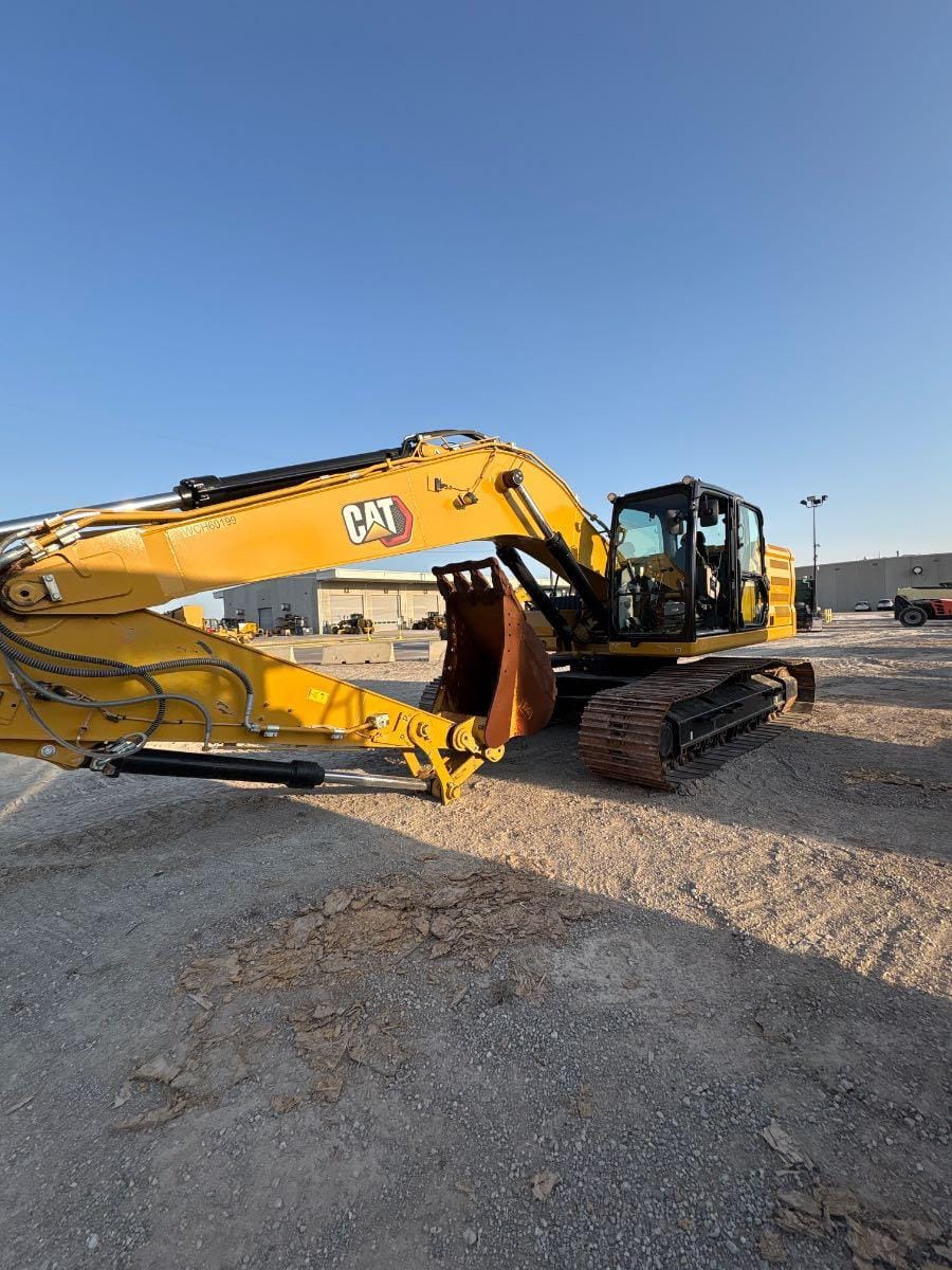 2025 Cat 330-0710X