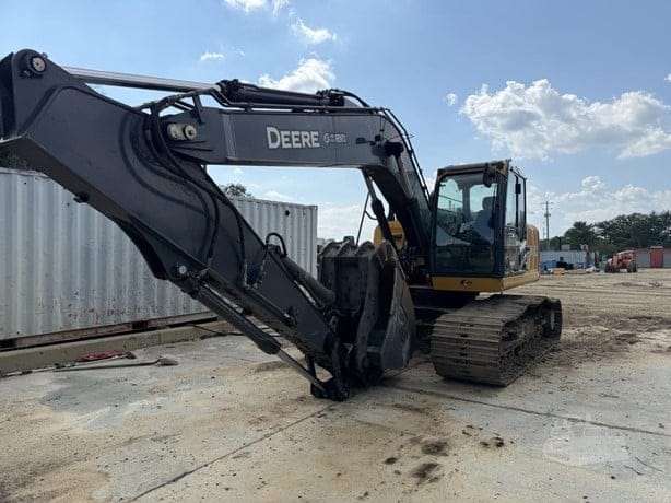 2023 DEERE 200G
