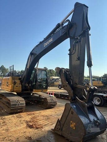 2023 DEERE 210G LC