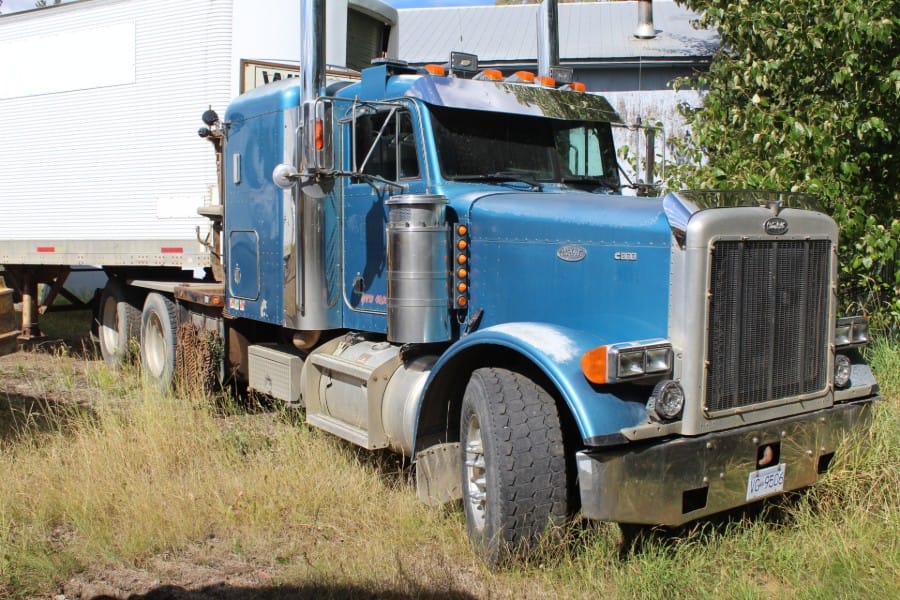1995 Peterbilt Winch Truck
