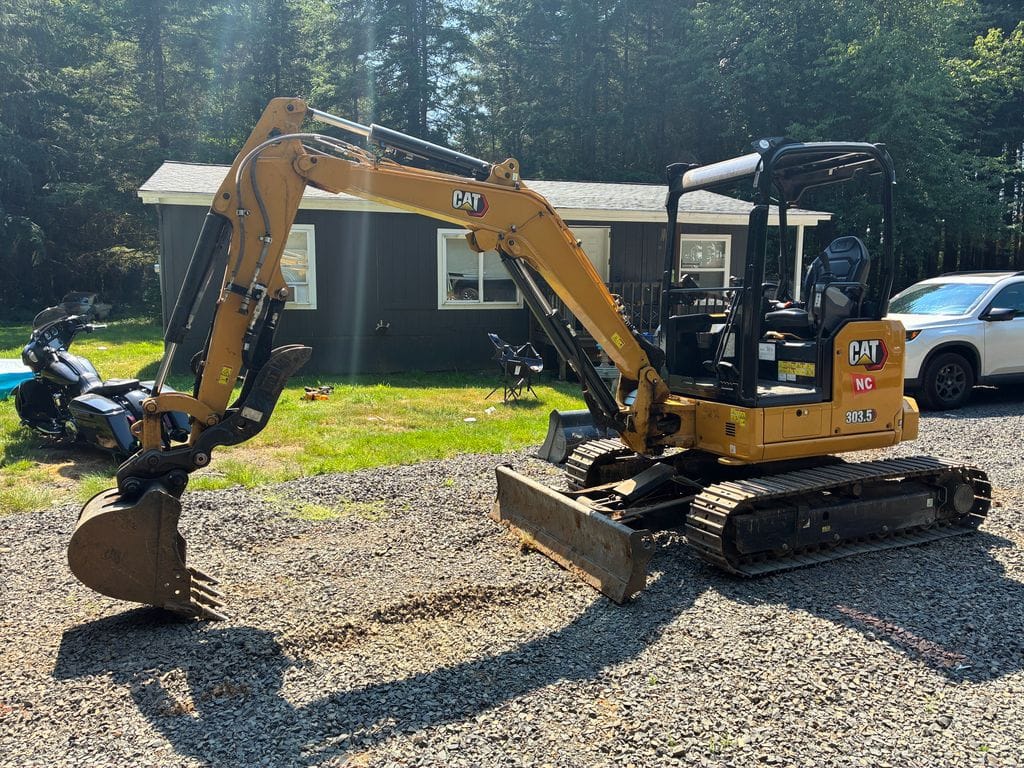 2025 Cat 303.5 DCA1