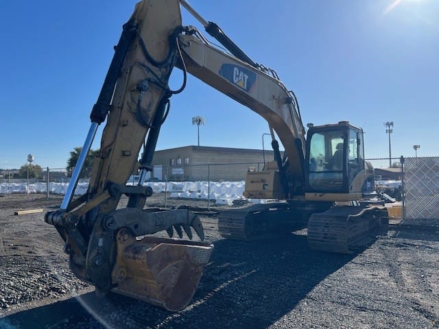 2008 Cat 320D LRR