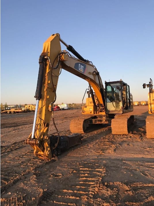 2015 Cat 323F L